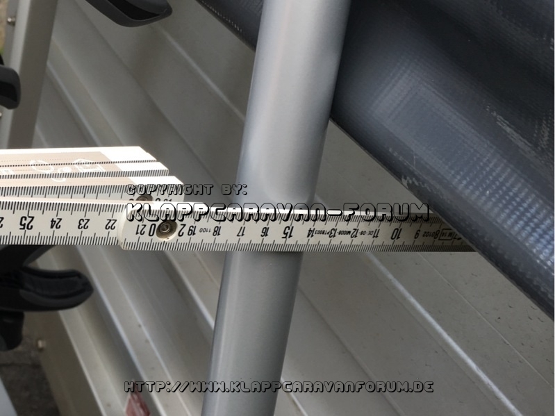 Fahrradtraeger auf Deichsel