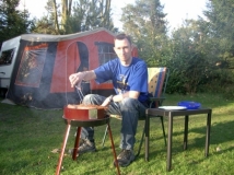 0815-Grill mit Griller