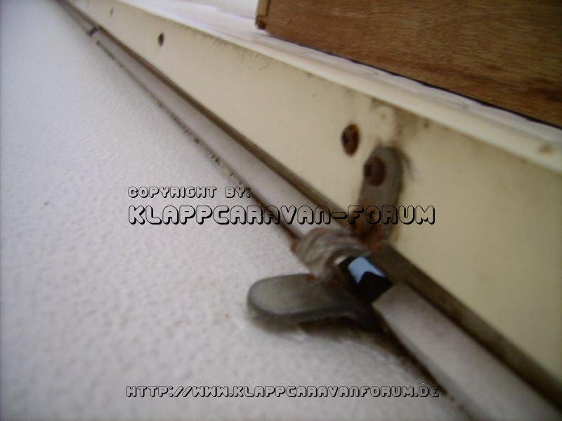 Schnestrot-Halterung-001