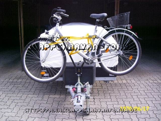 Fahrradträger vor Deichselbox - Mit Fahrrad 1